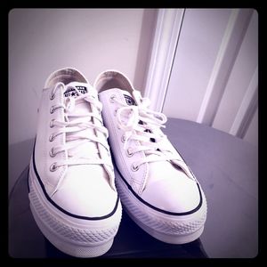 Converse platform sneaker